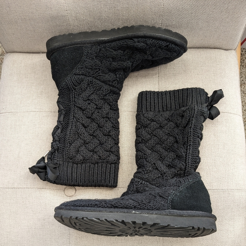 UGG Black Isla Classic Cable Knit Boots Shoes Women's Size 8